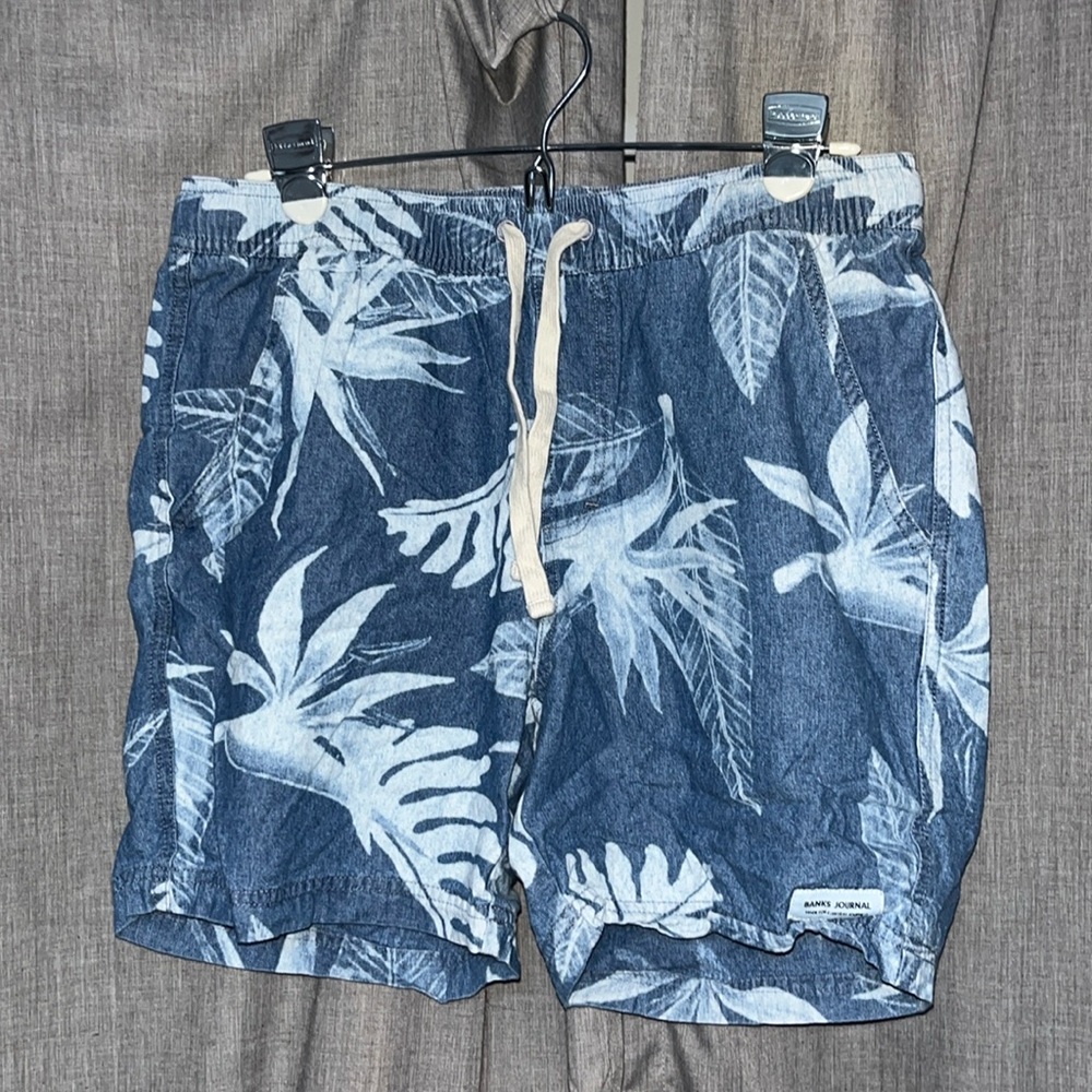 Men’s floral shorts